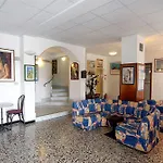 Delle Mimose فندق