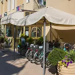 Delle Mimose فندق 3*